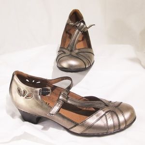 Rockport Cobb Hill sz 9M Metallic Leather T-Strap